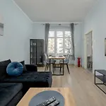 Spacious 3-Bedroom Apartment Plac Grunwaldzki Wroclaw By Noclegi Renters