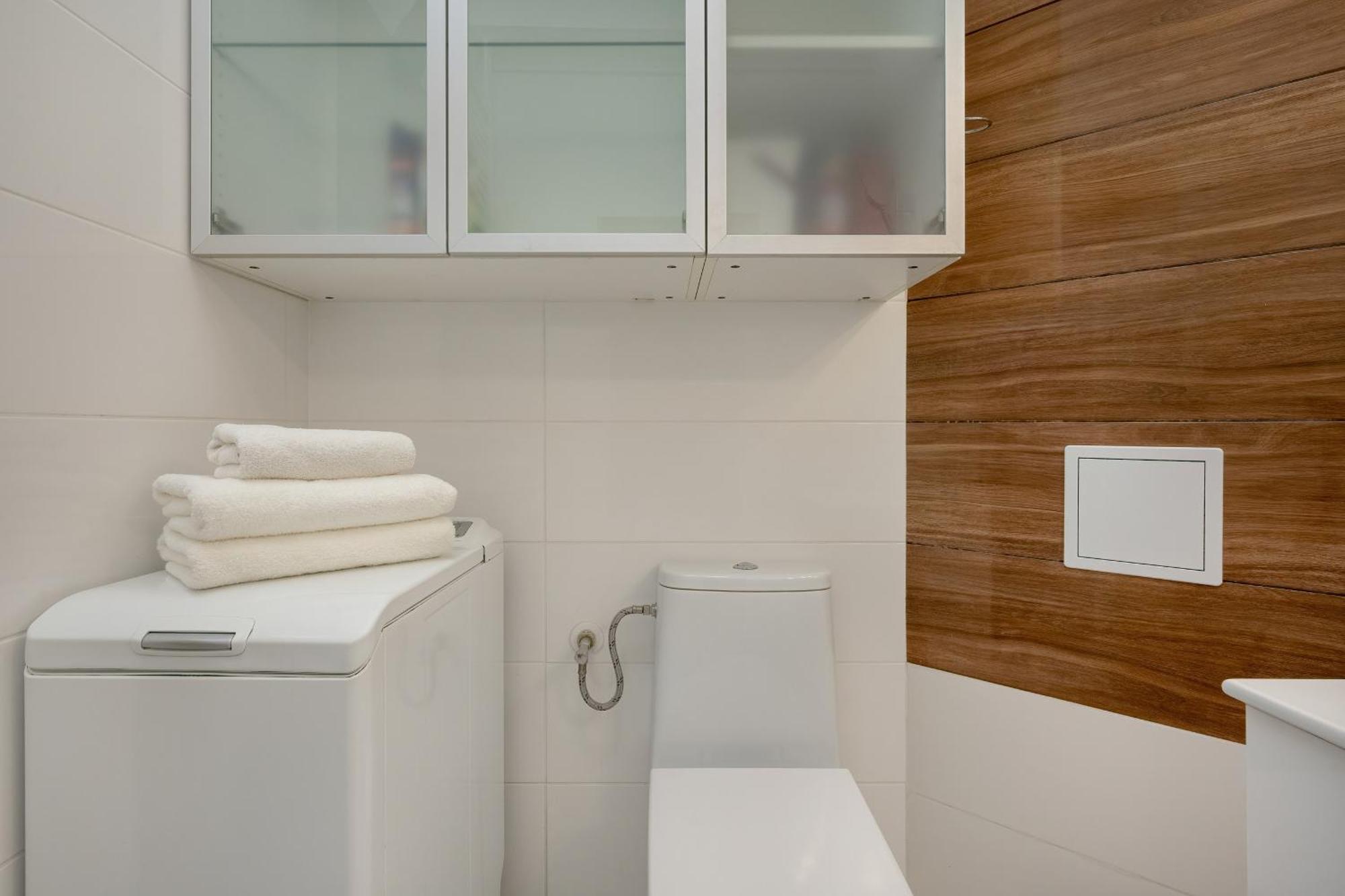Apartment Spacious 3-bedroom Plac Grunwaldzki By Renters